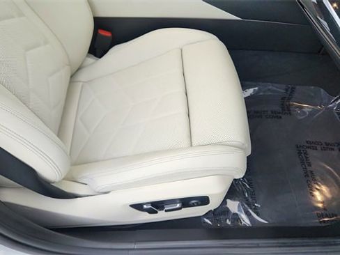 Used 2025 BMW 530i image 23