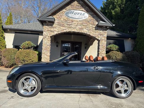 Used 2003 Lexus SC 430 Convertible image 9