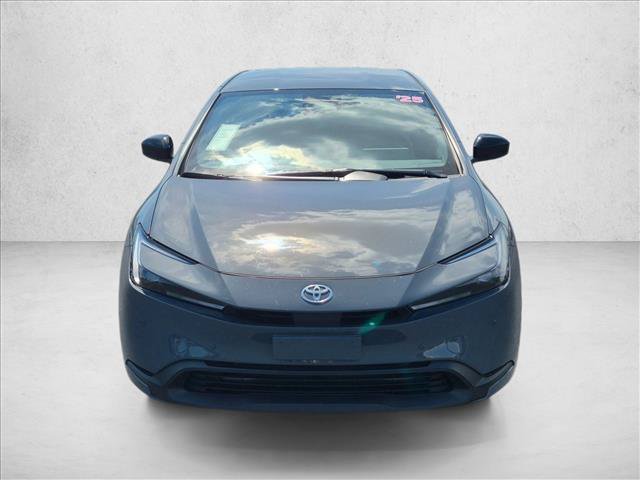 Used 2025 Toyota Prius LE FWD image 2