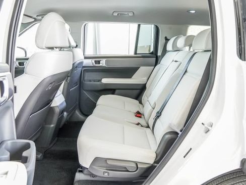 Used 2026 Hyundai Santa Fe SE FWD image 24