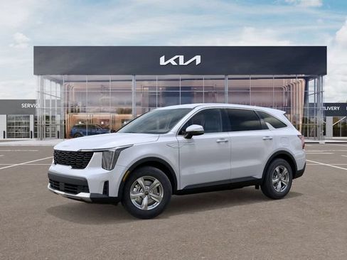 Used 2026 Kia Sorento LX FWD image 4