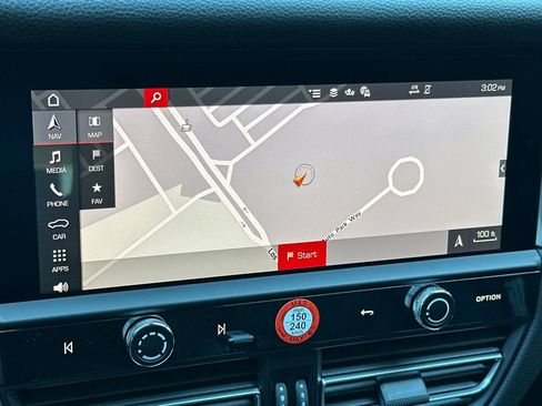 New 2026 Porsche Macan image 36