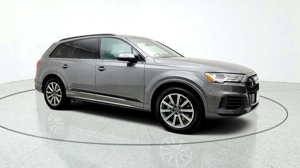 Used 2022 Audi Q7 2.0T Premium Plus w/ Premium Plus Package AWD/4WD image 3
