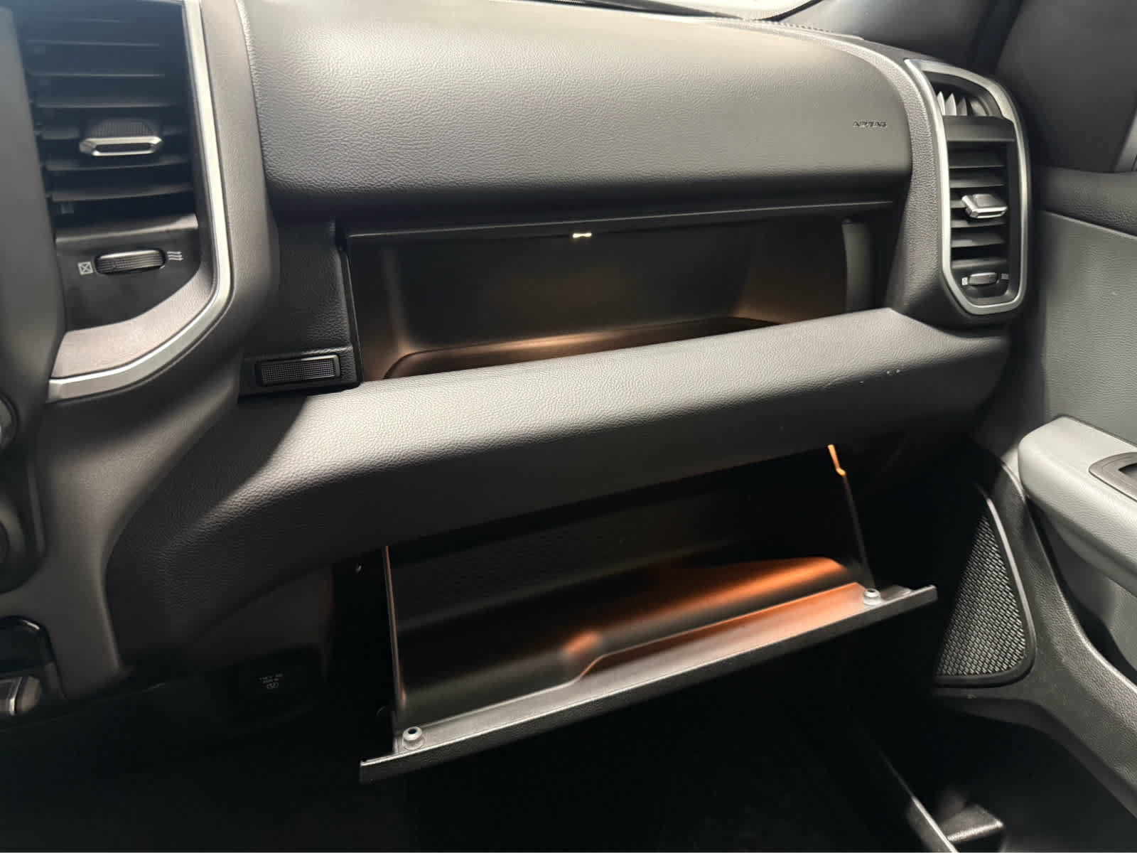Used 2021 RAM 1500 Big Horn AWD/4WD image 22