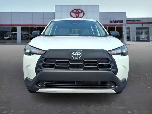 Certified 2026 Toyota Corolla Cross L FWD image 9