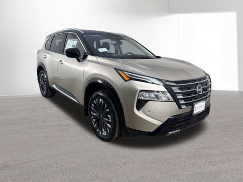 New 2026 Nissan Rogue Platinum w/ Tech Package image 3