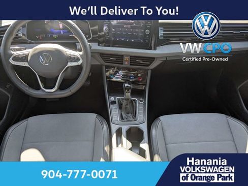 Certified 2025 Volkswagen Jetta SE FWD image 13