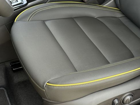 New 2026 Chevrolet TrailBlazer ACTIV w/ Convenience Package AWD/4WD image 11