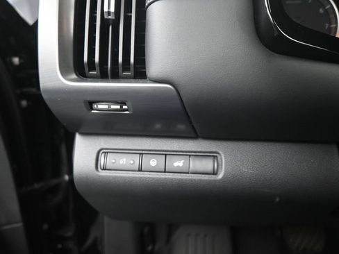 Used 2024 Nissan Pathfinder SL w/ SL Premium Package FWD image 15