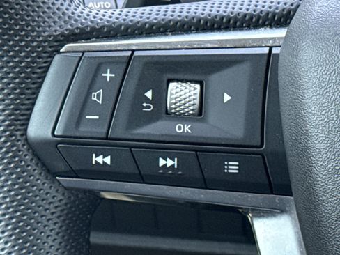 Used 2023 Mitsubishi Outlander SE AWD/4WD image 18