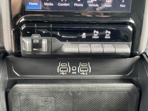 Used 2025 RAM 1500 Big Horn RWD image 30