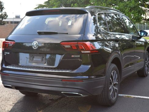 Used 2019 Volkswagen Tiguan SE w/ Panoramic Sunroof Package AWD/4WD image 5