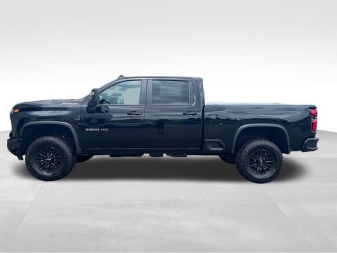 New 2026 Chevrolet Silverado 2500 ZR2 AWD/4WD image 2