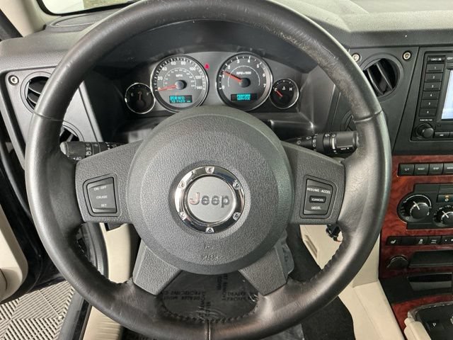 Used 2007 Jeep Commander Limited AWD/4WD image 15