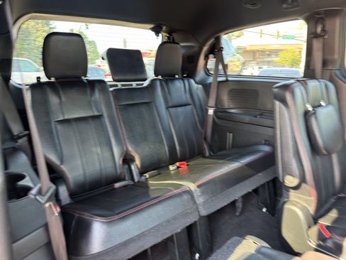 Used 2018 Dodge Grand Caravan GT FWD image 18