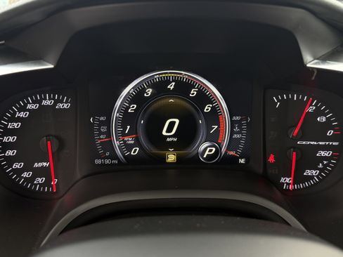 Used 2016 Chevrolet Corvette Stingray Convertible w/ Carbon Flash Badge Package image 13