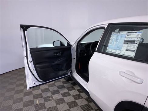 New 2025 Honda HR-V LX image 12