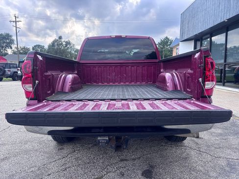 Used 2004 Chevrolet Silverado 1500 LS w/ Light Duty Power Package RWD image 9