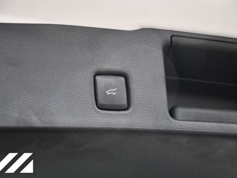 New 2024 Ford Escape Base image 30