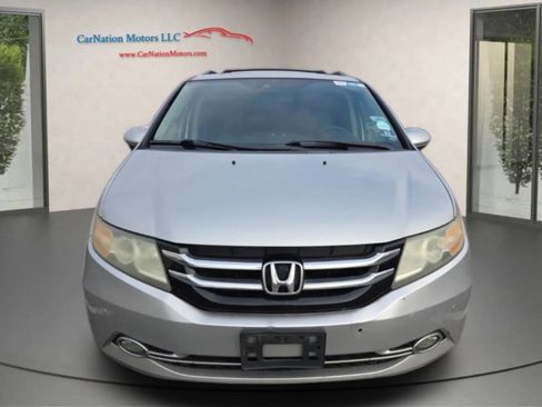 Used 2014 Honda Odyssey Touring Elite image 2