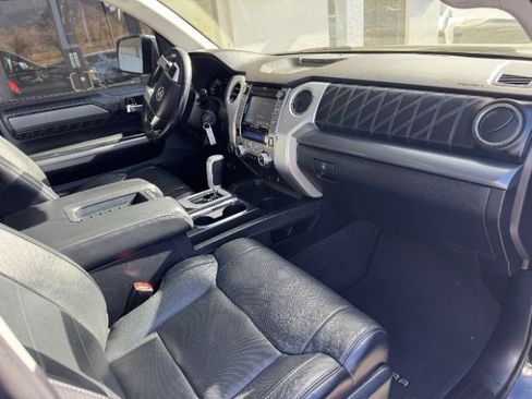 Used 2018 Toyota Tundra Platinum image 14