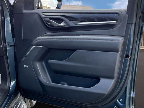 Used 2021 GMC Yukon Denali w/ Advanced Technology Package image 23