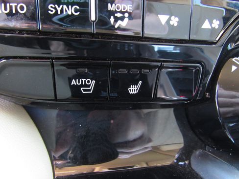 Used 2024 Acura MDX SH-AWD image 22