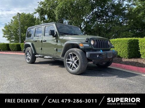 Used 2024 Jeep Wrangler Unlimited AWD/4WD image 1