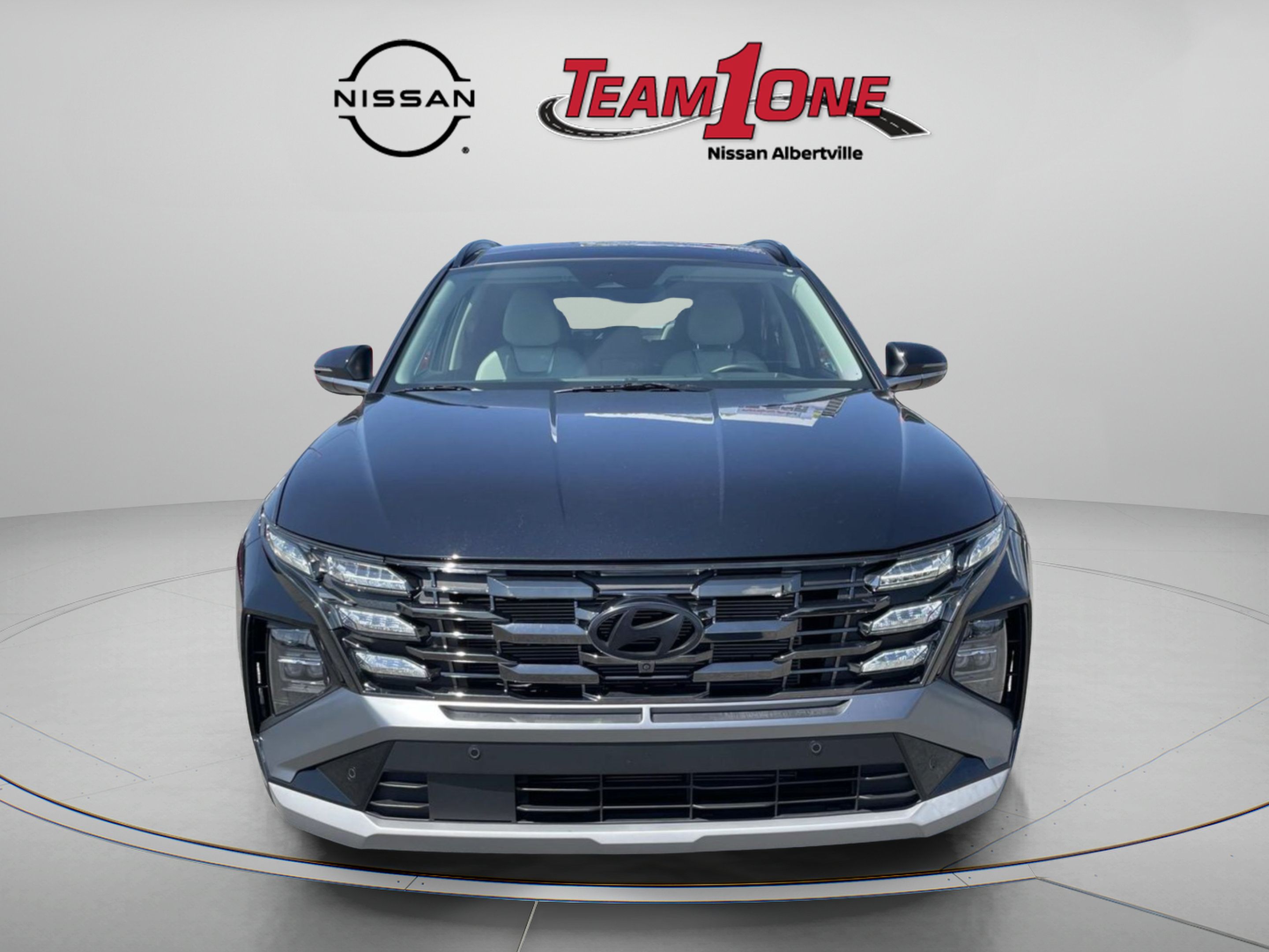 Used 2025 Hyundai Tucson Limited FWD image 4