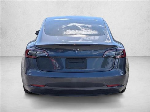 Used 2021 Tesla Model 3 Standard Range Plus image 5