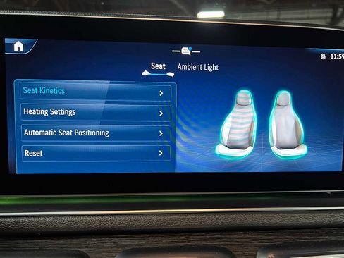 Used 2025 Mercedes-Benz GLE 350 4MATIC image 35