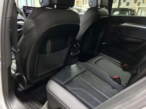 Certified 2025 Audi Q5 2.0T Premium w/ Convenience Plus Package image 12