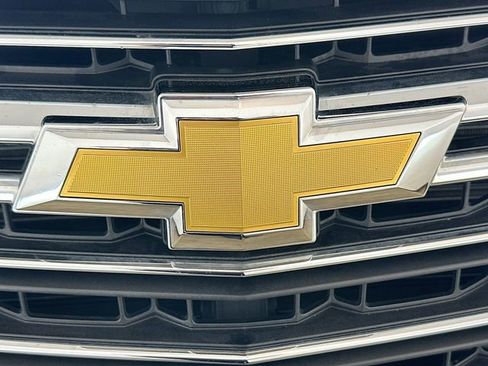 Used 2023 Chevrolet Traverse LT image 26