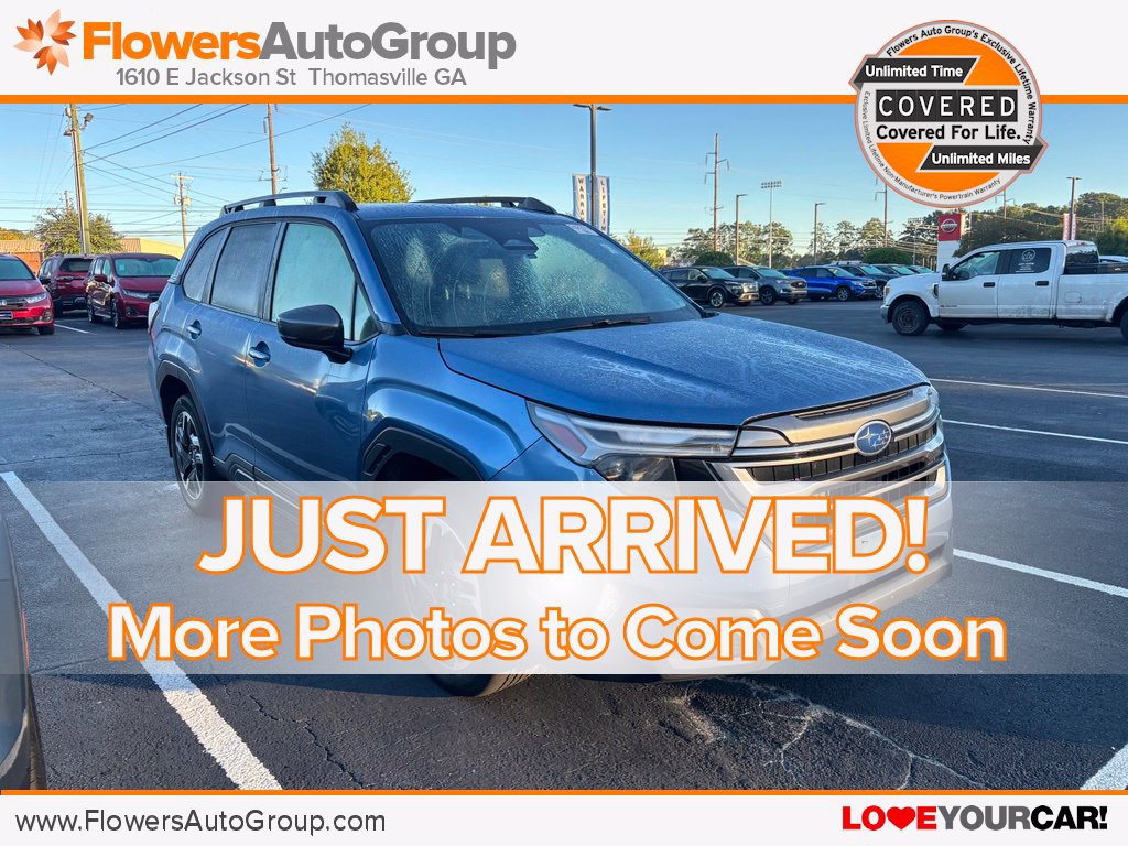 Used 2025 Subaru Forester Limited AWD/4WD image 1