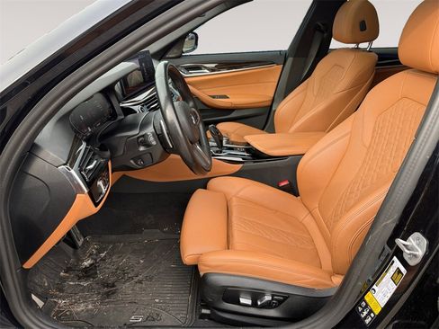 Certified 2023 BMW 530i xDrive w/ M Sport Package image 2