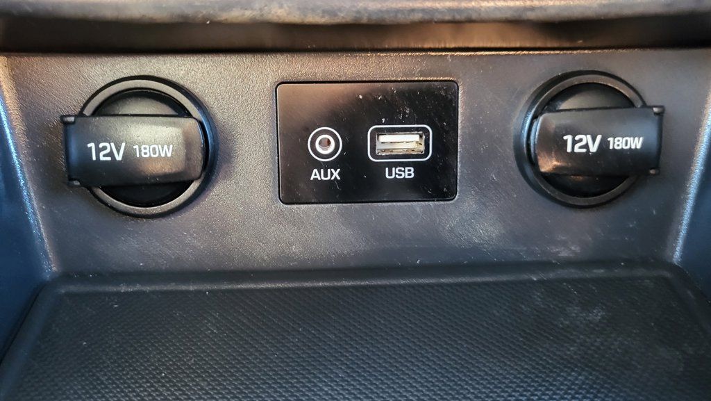 Used 2018 Hyundai Kona SEL FWD image 34