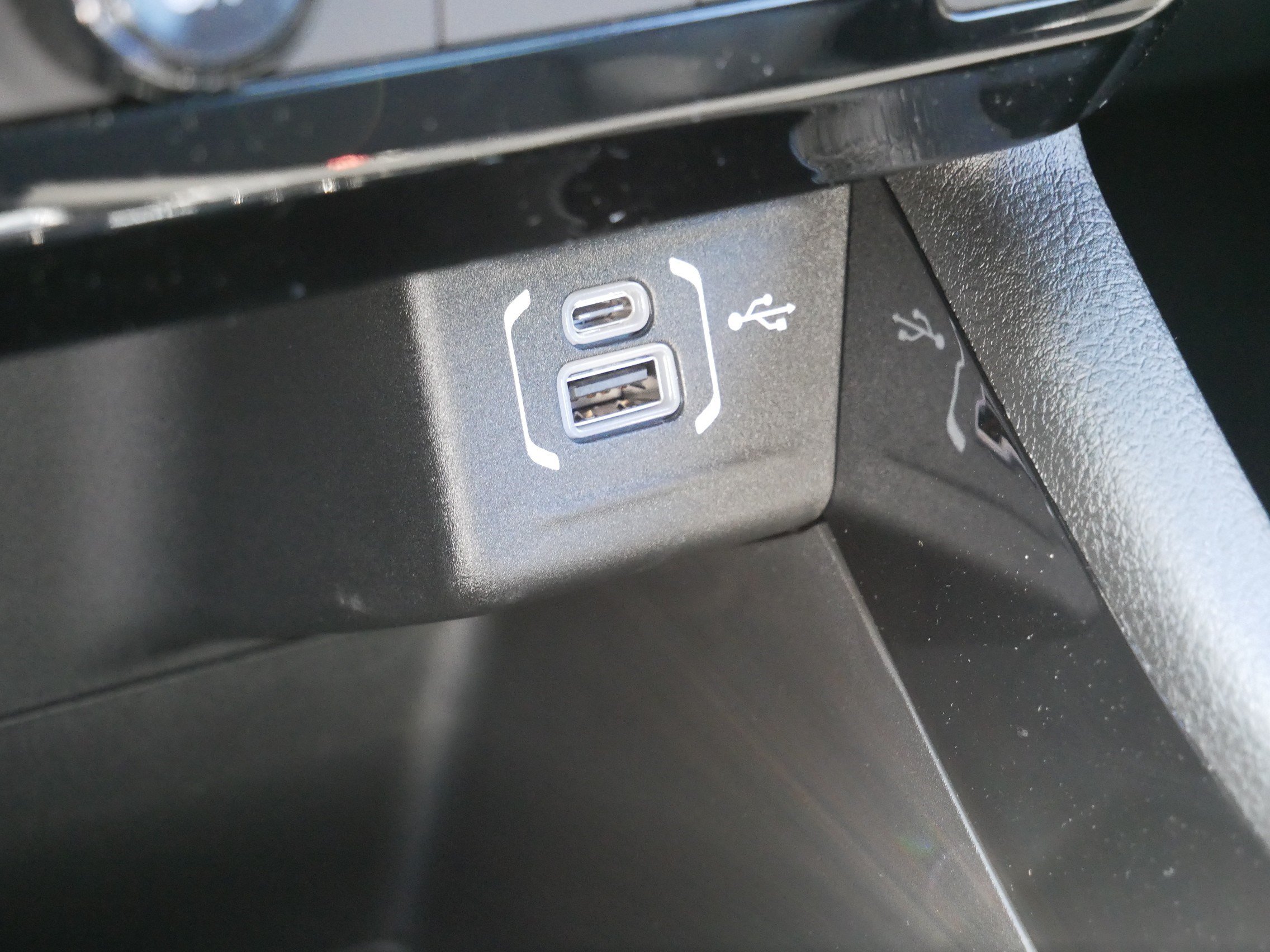 New 2026 Jeep Compass Latitude AWD/4WD image 16