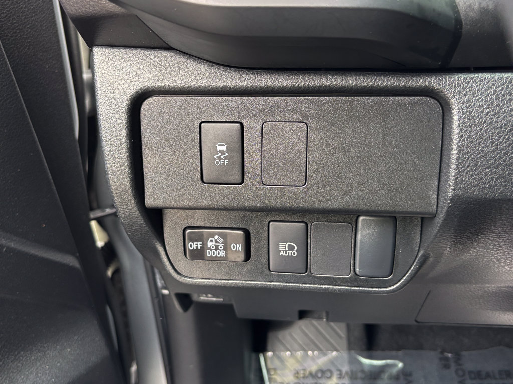 Used 2022 Toyota Tacoma SR w/ SR Convenience Package RWD image 29