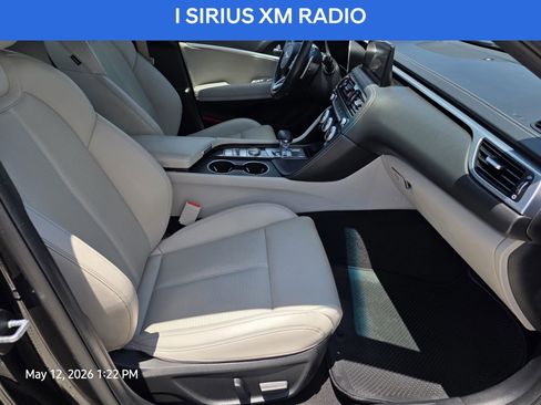 Used 2023 Genesis G70 2.0T RWD image 14