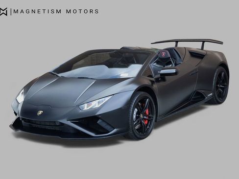 Used 2020 Lamborghini Huracan EVO image 3