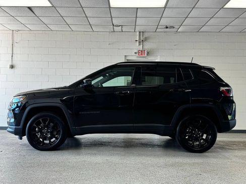 Certified 2026 Jeep Compass Latitude AWD/4WD image 4