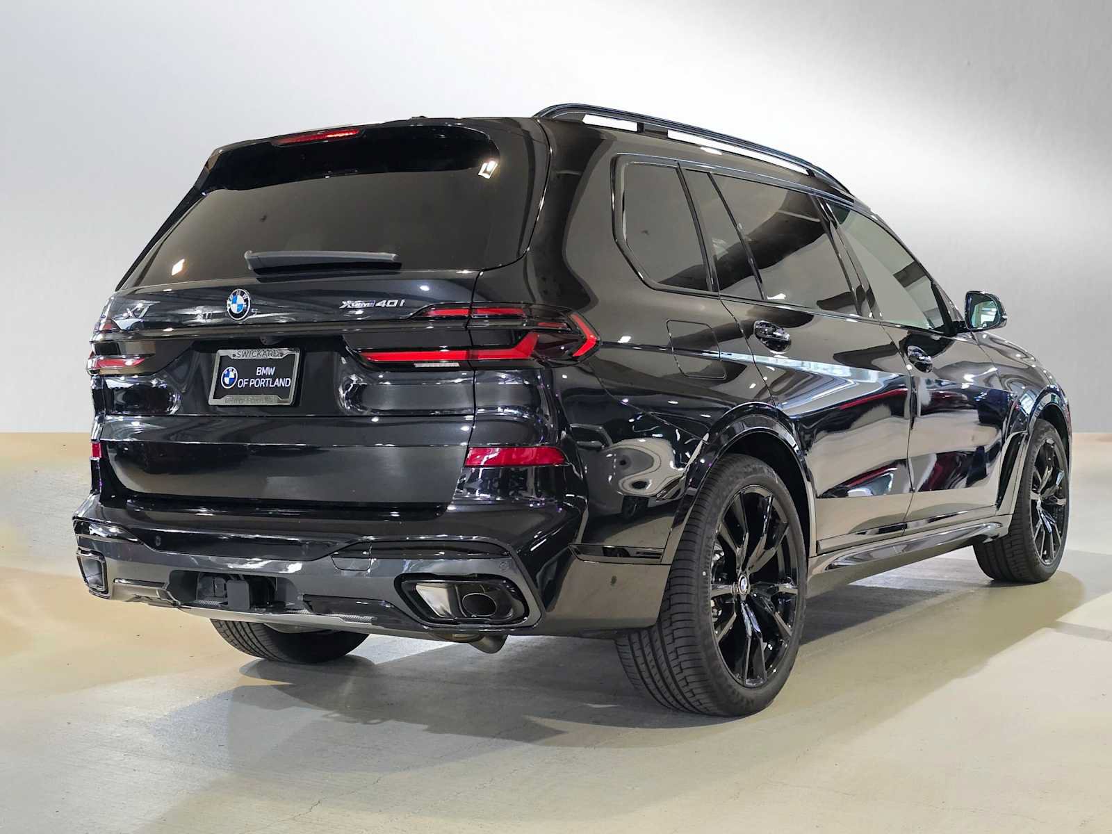 Used 2026 BMW X7 xDrive40i w/ Executive Package AWD/4WD image 37