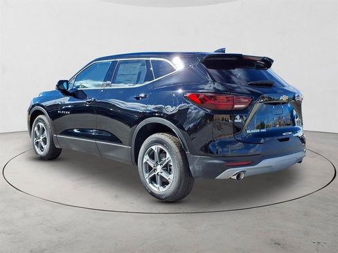 New 2025 Chevrolet Blazer LT image 7