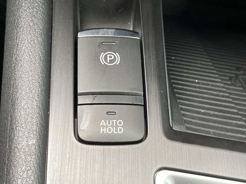 Used 2026 Nissan Kicks SV FWD image 30