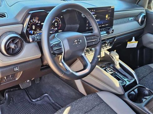 Used 2024 Chevrolet Colorado ZR2 w/ Safety Package image 10