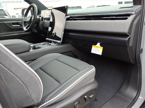 New 2026 GMC Sierra EV Elevation w/ Premium Package image 9