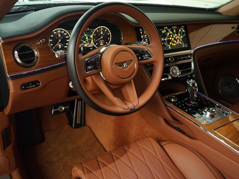 Used 2021 Bentley Flying Spur W12 w/ First Edition Specification AWD/4WD image 2