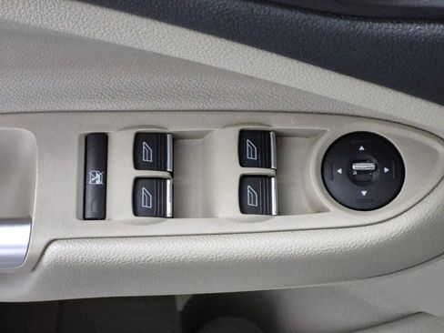 Used 2013 Ford Escape SEL image 13