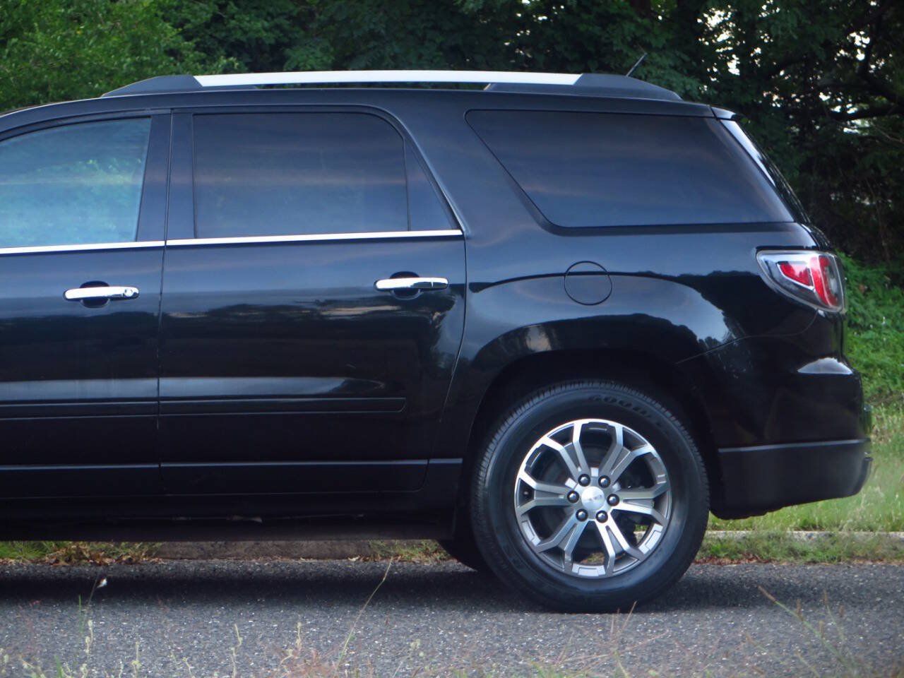 Used 2014 GMC Acadia SLT AWD/4WD image 26