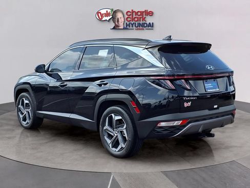 Used 2024 Hyundai Tucson Limited AWD/4WD image 3